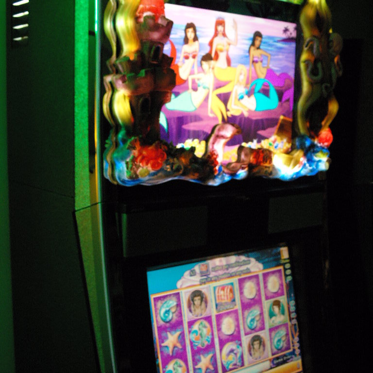 Flip Flop Deluxe Slot Machine For Sale